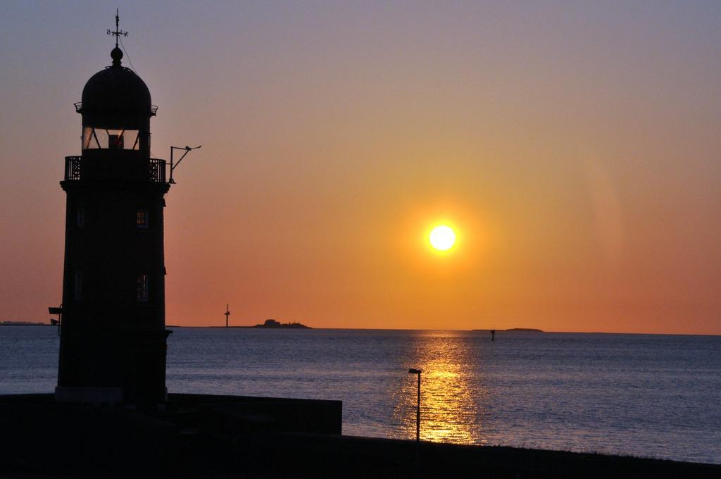 Strand Hotel Nordsee, Hotel Deichlaeufer Tossens Bagian luar foto